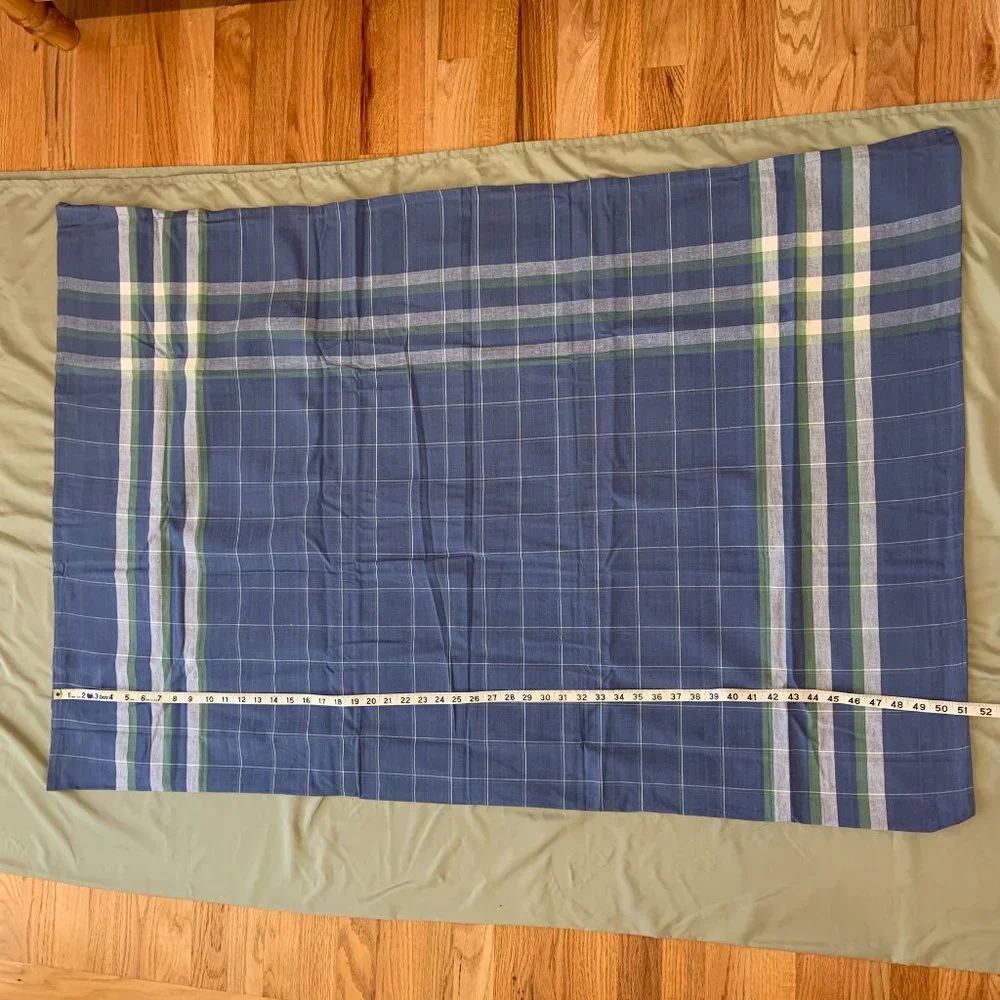 Linen Tablecloth - Rectangle: 50 by 72 Inches - Picture 3 of 6